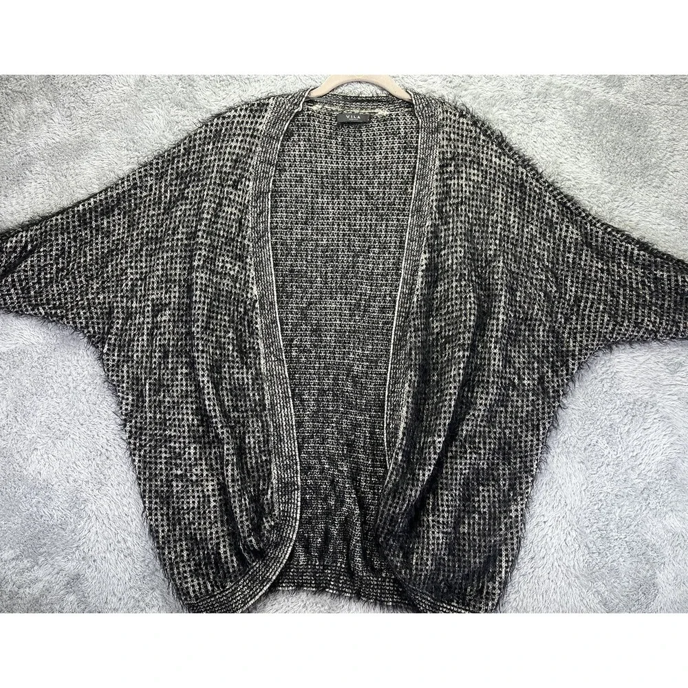 Vila Womens Small Open Dolman Sleeve Cardigan Black Ivory Fuzzy Cozy Oversized - Picture 4 of 11